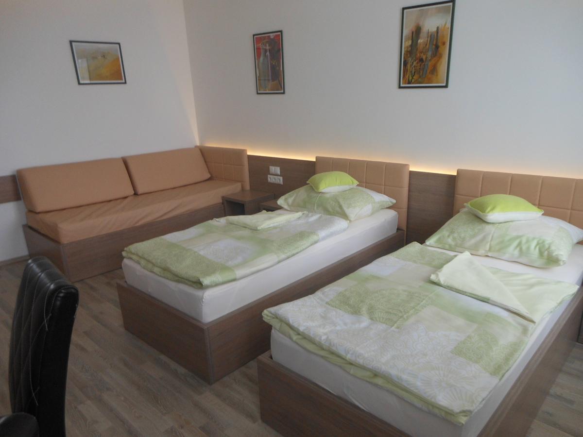 Hotel Garni Neudorfl ภายนอก รูปภาพ